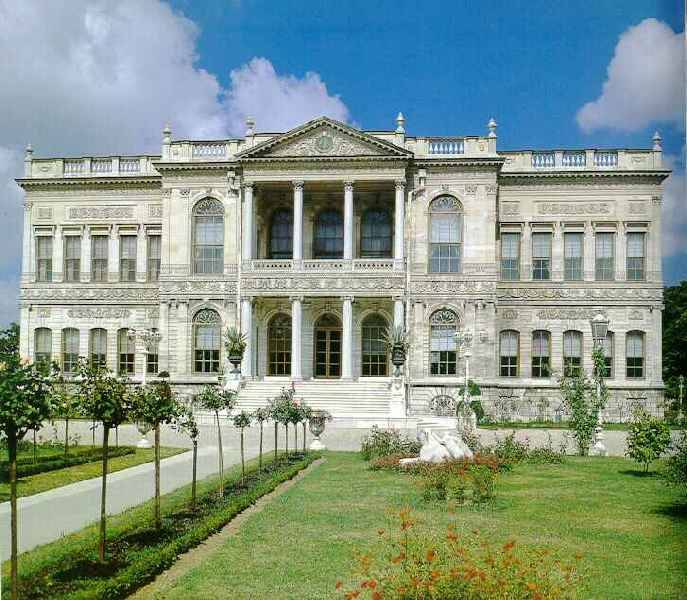 dolmabahce2.jpg (69833 bytes)