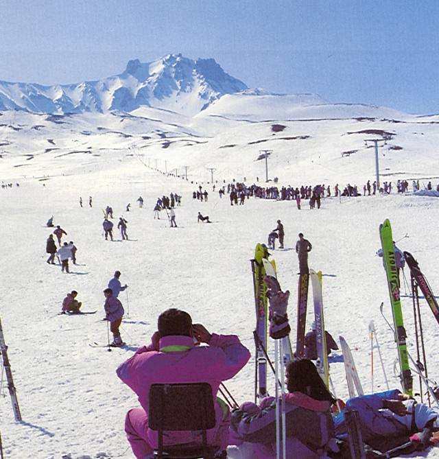 erciyes-ski.jpg (60166 bytes)