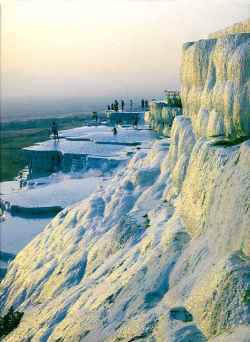 pamukkale1_s.jpg (11833 bytes)